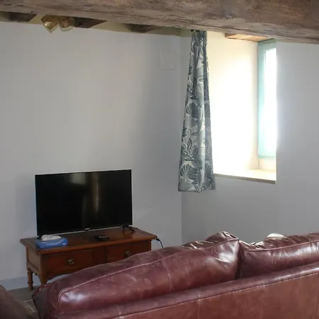 Le Cerisier At Closerie Les Roches - 2 Bed Country *